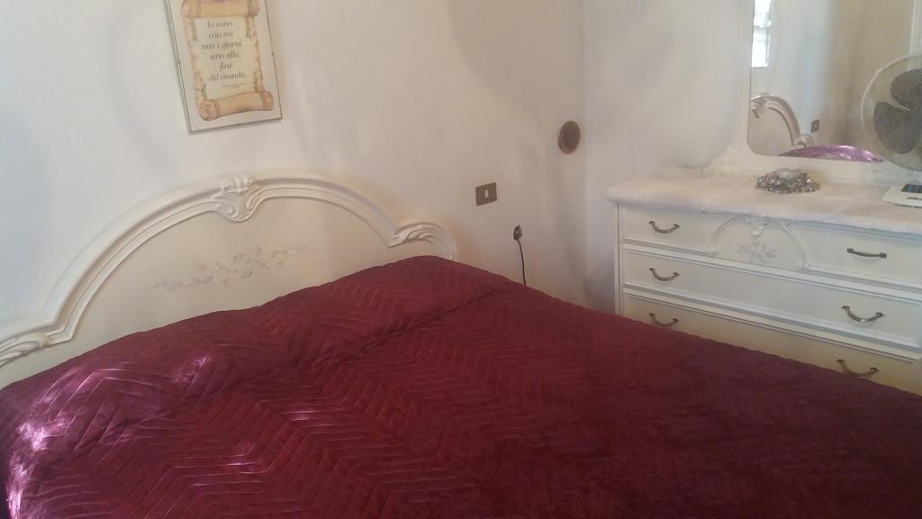 Bed and Breakfast Azzurre Beb Laterina Exterior foto