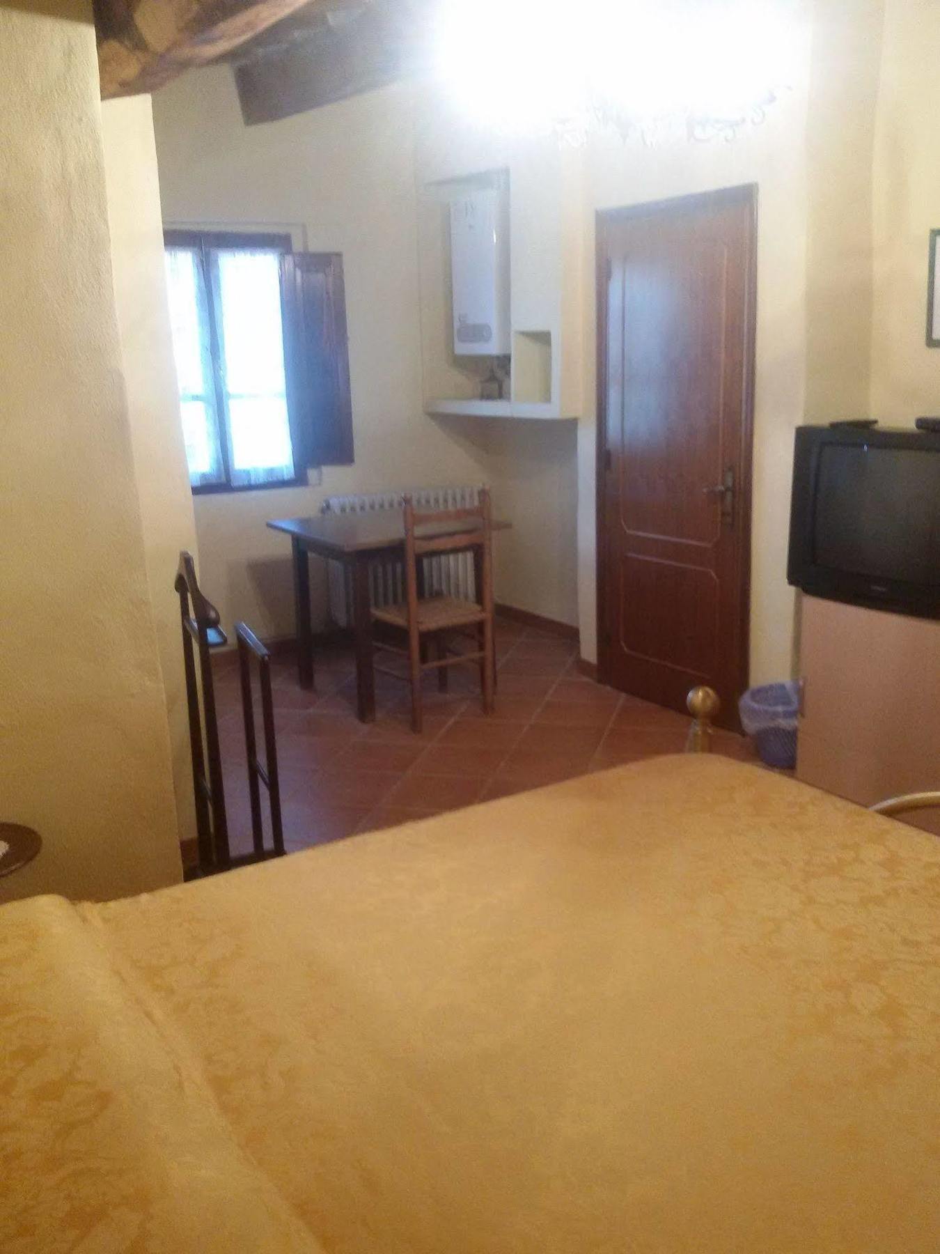 Bed and Breakfast Azzurre Beb Laterina Exterior foto